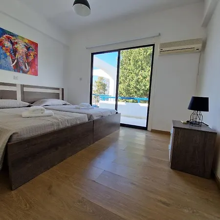 3 Bedroom Apartment, Natalia Centre, By Imh Europe Travel & Tours Paphos Exterior photo
