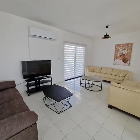 3 Bedroom Apartment, Natalia Centre, By Imh Europe Travel & Tours Paphos Exterior photo
